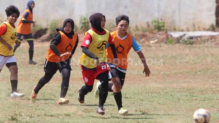 PSIS Semarang melakukan seleksi untuk mengikuti Liga 1 Putri 2019. Copyright: © Alvin Syaptia Pratama/INDOSPORT