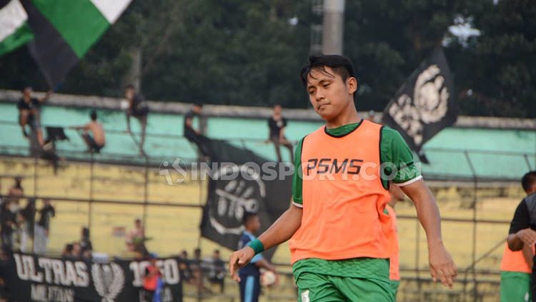 Pemain muda PSMS Medan, Natanael Siringoringo, masuk daftar 40 nama untuk SEA Games 2019 Copyright: © Aldi Aulia Anwar/INDOSPORT