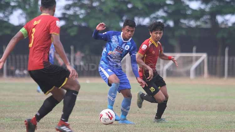 Situasi pertandingan Persibat vs PSCS di Stadion Moh Sarengat, Batang. Copyright: © Alvin Syaptia Pratama/INDOSPORT