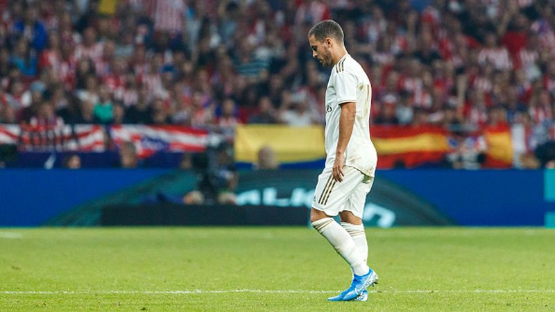 Eden Hazard tertunduk lesu di laga Real Madrid vs Atletico Madrid Copyright: © TF-Images/Getty Images