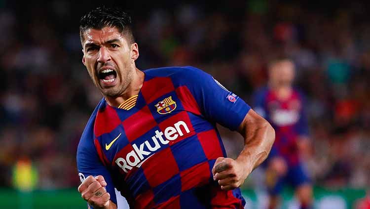 Luis Suarez dipastikan kian merana di Barcelona setelah Juventus dipastikan akan datangkan striker veteran AS Roma, Edin Dzeko. Copyright: © Eric Alonso/MB Media/Getty Images