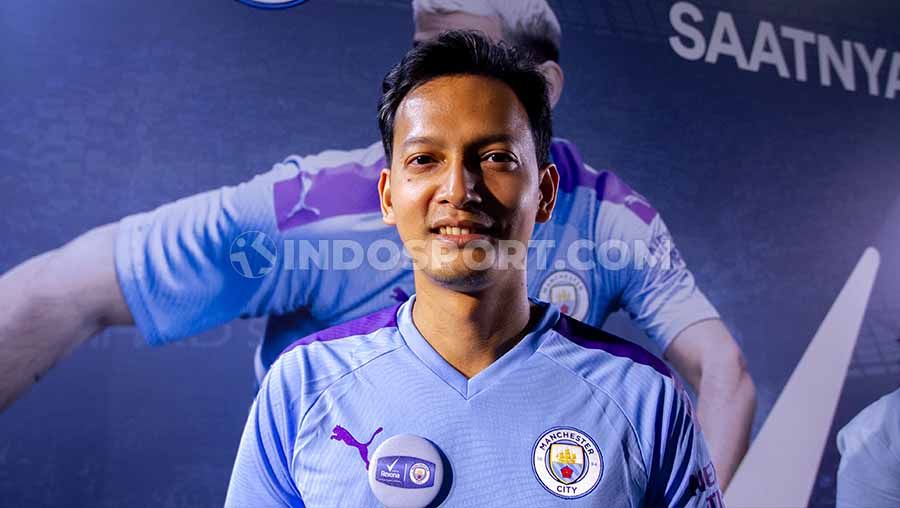 Aktor Indonesia Fedi Nuril turut hadir di acara Manchester City Trophy Tour 2019. Copyright: © Ergian Pinandita/INDOSPORT
