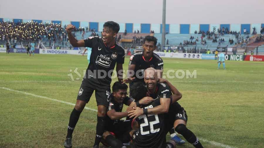 Laga pertandingan Persela Lamongan vs PSIS Semarang, Jumat (18/10/19). Copyright: © Alvin Syaptia Pratama/INDOSPORT