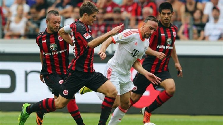 Stephan Schrock saat berseragam Eintracht Frankfurt. Copyright: © Vocketfc.com