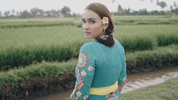 Artis cantik Feby Febiola tak hanya bakat dalam berakting, namun dia juga bakat dengan hobinya menjaga kebugaran tubuh. Copyright: &copy; febyfebiola_