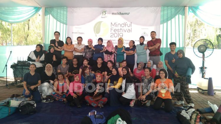 Kegiatan yoga di Mindful Festival 2019. Copyright: © Sesa Hidayat Putra/INDOSPORT