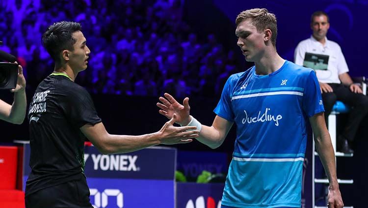 Tunggal putra Indonesia, Jonatan Christie, berhasil mengalahkan Viktor Axelsen di semifinal French Open 2019. Copyright: © PBSI