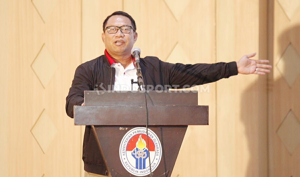 Fary Djemy Francia saat menyampaikan vis dan misi pada acara diskusi 'Mencari Ketum PSSI Ideal' di Wisma Kemenpora, Rabu (30/10/19). Copyright: © Herry Ibrahim/INDOSPORT