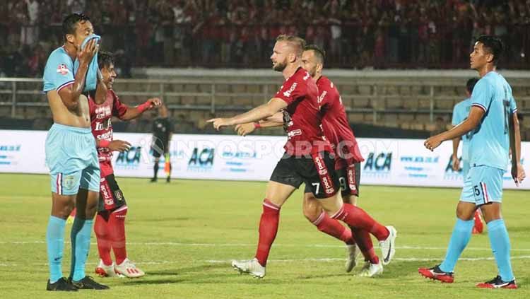 Pertemuan Bali United vs Persela Lamongan dalam laga pekan ke-26 Liga 1 2019 di Stadion Kapten I Wayan Dipta, Gianyar, Kamis (31/10/19). Copyright: © Nofik Lukman Hakim/INDOSPORT