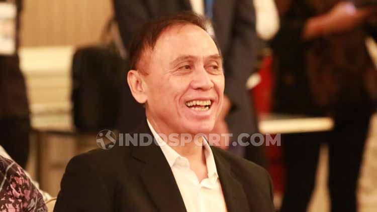 Iwan Bule memiliki kesamaan dengan Edy Rahmayadi usai terpilih sebagai Ketum PSSI periode 2019-2023. Copyright: © Zainal Hasan/INDOSPORT