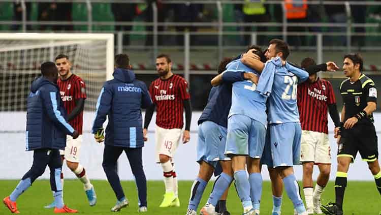 Usai dikalahkan Lazio di pertandingan Serie A Italia, AC Milan rupanya harus terkena 'musibah' jelang laga lanjutan. Copyright: © Marco Luzzani/GettyImages