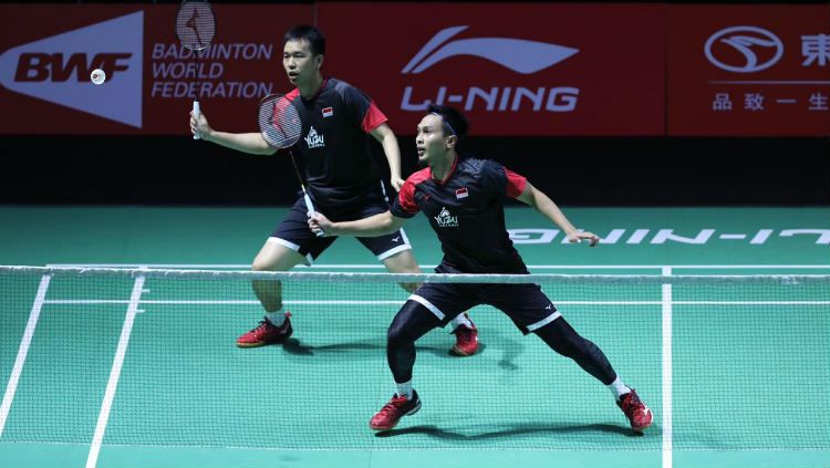 Mohammad Ahsan/Hendra Setiawan harus rela bertekuk lutut lawan wakil China, Li Junhui/Liu Yu Chen di semifinal Malaysia Masters 2020. Copyright: © Humas PBSI