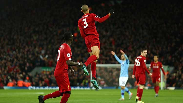 Selebrasi para pemain Liverpool. Copyright: © Robbie Jay Barratt - AMA/Getty Images