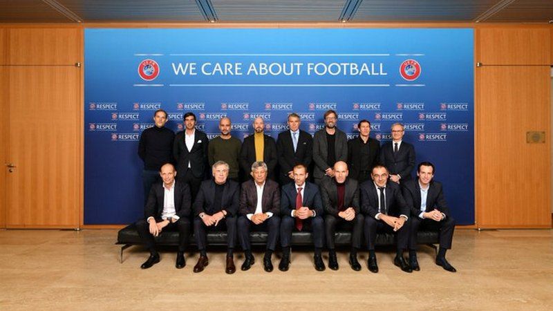 Para pelatih klub-klub top Eropa berkumpul di markas UEFA, Nyon, Swiss, untuk membicarakan peraturan sepak bola. Copyright: © UEFA