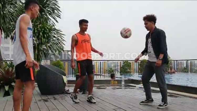 Inisiatfi tinggi dimiliki pemain PSMS Medan yang tetap berlatih di saat senggang jelang laga kontra Martapura FC dalam 8 besar Liga 2 2019. Copyright: © Aldi Aulia Anwar/INDOSPORT
