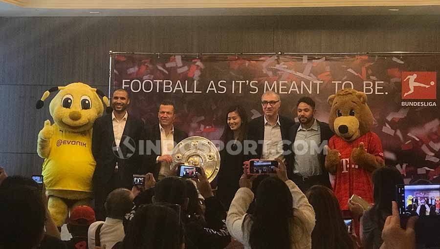 Legenda Bayern Munchen, Lothar Matthaus dalam kunjungan ke Indonesia memberi pesan berharga ke para pemain muda Timnas Indonesia. Copyright: © Alfia Fadilla/INDOSPORT