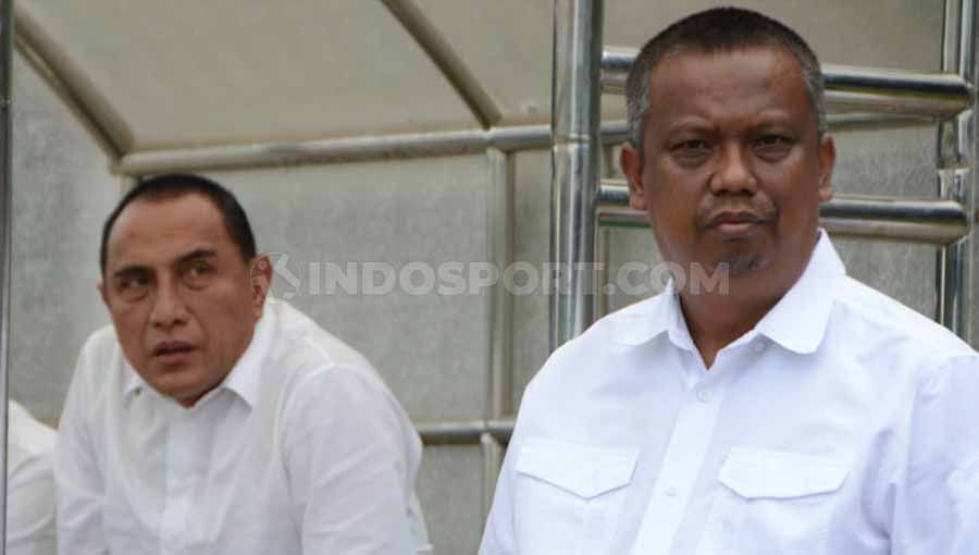 Gubernur Sumut sekaligus Dewan Pembina PSMS Medan, Edy Rahmayadi (kiri), didampingi manajer PSMS, Mulyadi Simatupang. Copyright: © Aldi Aulia Anwar/INDOSPORT