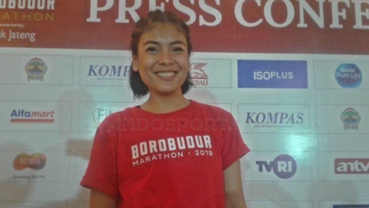 Berita sport: Brand Ambassador Borobudur Marathon 2019, Sigi Wimala, ingin menularkan energi positif melalui olahraga lari. Copyright: © INDOSPORT/Ervan Yudhi Triatmoko