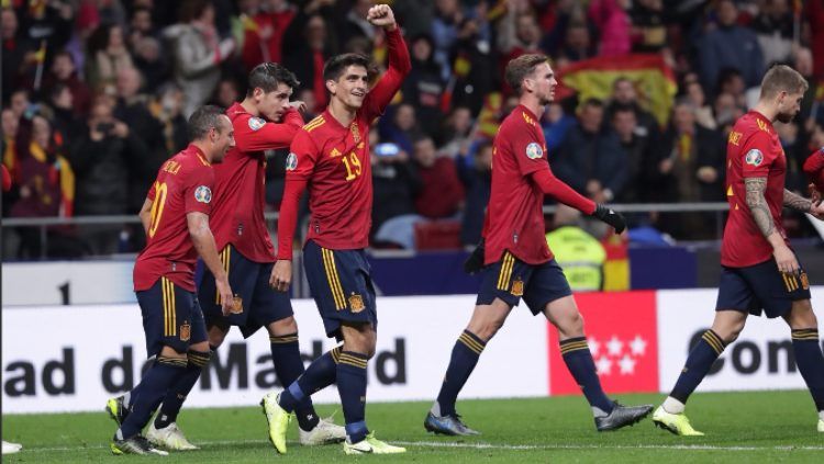 Selebrasi Gerard Moreno di ajang Kualifikasi Euro 2020 antara Spanyol vs Rumania, Selasa (19/11/19) dini hari WIB. Copyright: © Spanyol