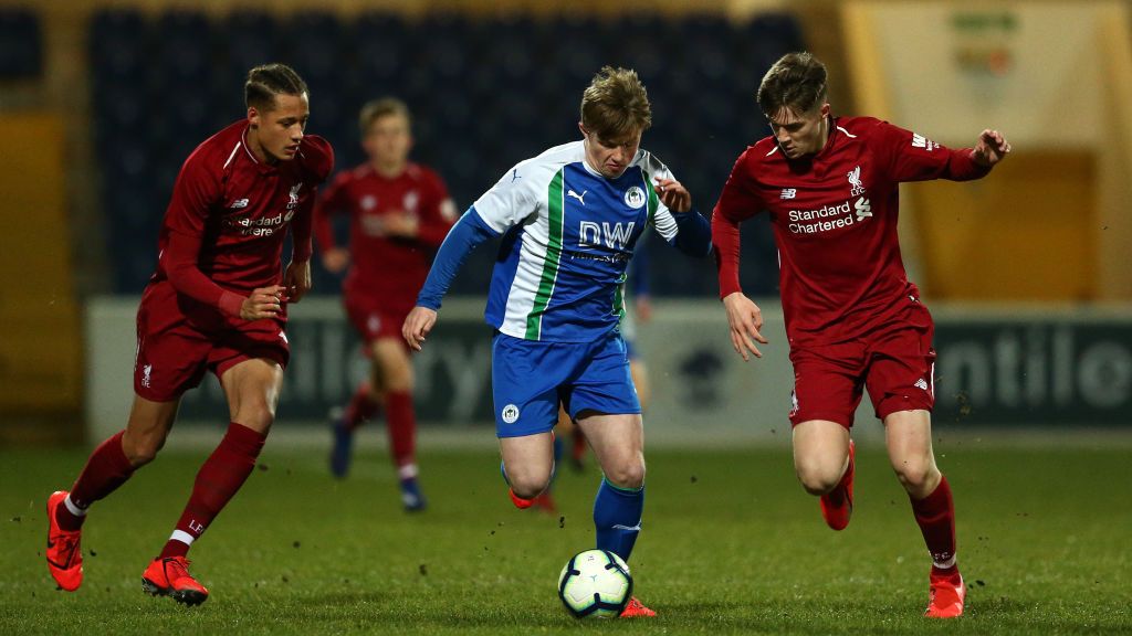 Leeds United Resmi Dapat Striker Baru Dan Winger Manchester City Indosport