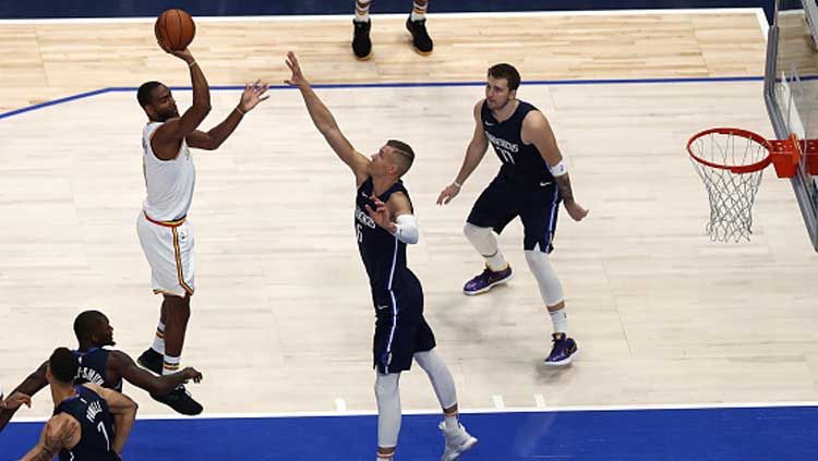 Duel tim basket NBA, Golden State Warriors vs Dallas Mavericks Copyright: © Ronald Martinez/GettyImages