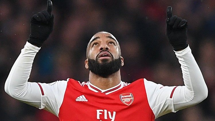 Raksasa Serie A Liga Italia, Inter Milan, kabarnya sudah memiliki incaran alternatif jika mereka gagal mendapatkan striker Arsenal, Alexandre Lacazette. Copyright: © arsenal.com