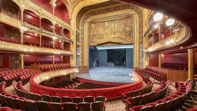 Théâtre du Châtelet, teater dan gedung opera yang terletak di Prancis. Gedung ini juga dijadikan sebagai tempat penganugerahaan Ballon d'Or 2019. Copyright: © pumain.fr