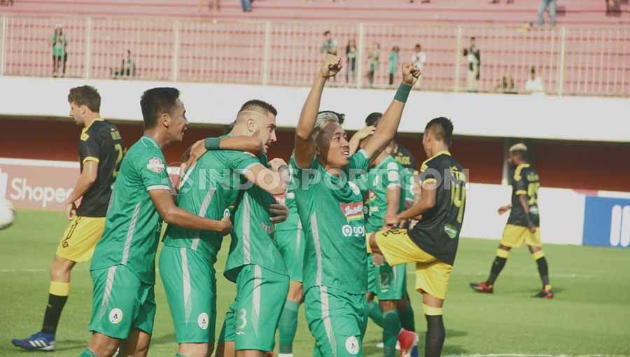 PSS Sleman berhasil mengalahkan Perseru Badak Lampung FC dengan skor telak 5-1 pada lanjutan pekan ke-30 Liga 1 2019 di Stadion Maguwoharjo, Selasa (03/12/19). Copyright: © Alvin Syaptia Pratama/INDOSPORT