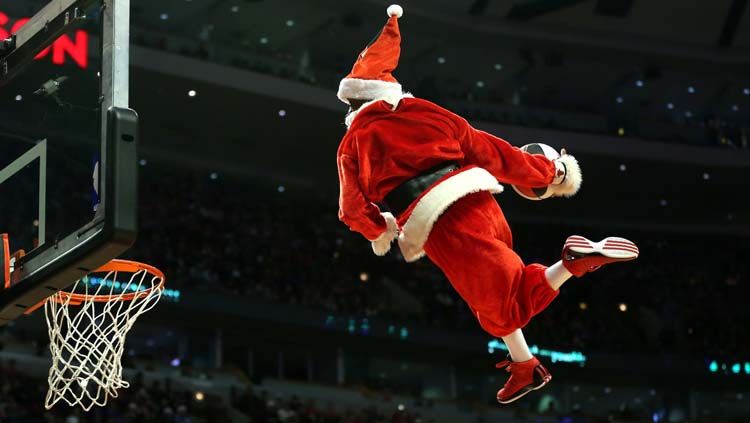 Ilustrasi olahraga dalam liburan Natal. Copyright: © ChicagoDefender