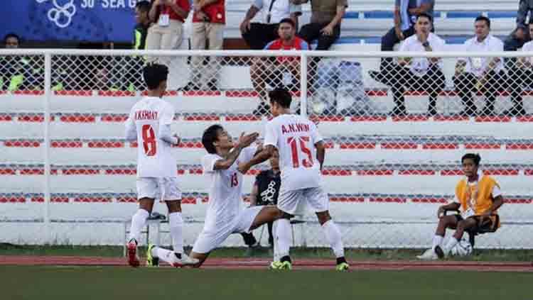 Myanmar secara mengejutkan berhasil membantai klub Turki 8 gol tak berbalas jelang laga uji coba kontra Timnas Indonesia. Copyright: © sportsinquirer.net