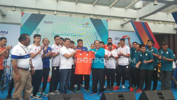 Salah satu kontestan Pro Futsal League 2020, IPC Pelindo resmi diperkenalkan. Copyright: © Petrus Manus Da Yerrimon/INDOSPORT