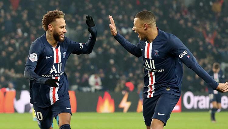 Tonton laga Ligue 1 Prancis, Neymar jadi bahan guyonan rekannya di Paris Saint-Germain (PSG), Ander Herrera. Copyright: © Xavier Laine/Getty Images