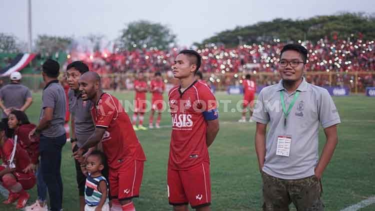 Para pemain Persijap Jepara menyanyikan anthem selepas laga Liga 3 2019 di Stadion Gelora Bumi Kartini. Copyright: © Ronald Seger Prabowo/INDOSPORT