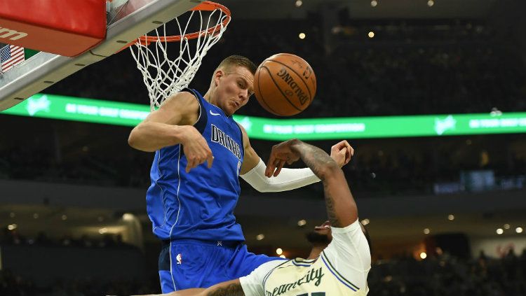 Bintang Dallas Mavericks, Kristaps Porzingis. Copyright: © Stacy Revere/Getty Images