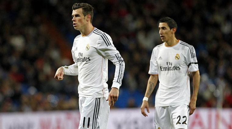 Gareth Bale disebut sudah tak tertarik dengan dunia sepak bola oleh Fabio Capello seiring konflik yang dialaminya dengan klub LaLiga Spanyol, Real Madrid. Copyright: © Marca