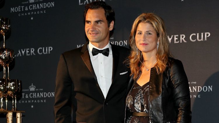 Roger Federer saat tampil bersama sang istri, Mirka. Foto: Matthew Stockman/Getty Images for The Laver Cup. Copyright: © Matthew Stockman/Getty Images for The Laver Cup