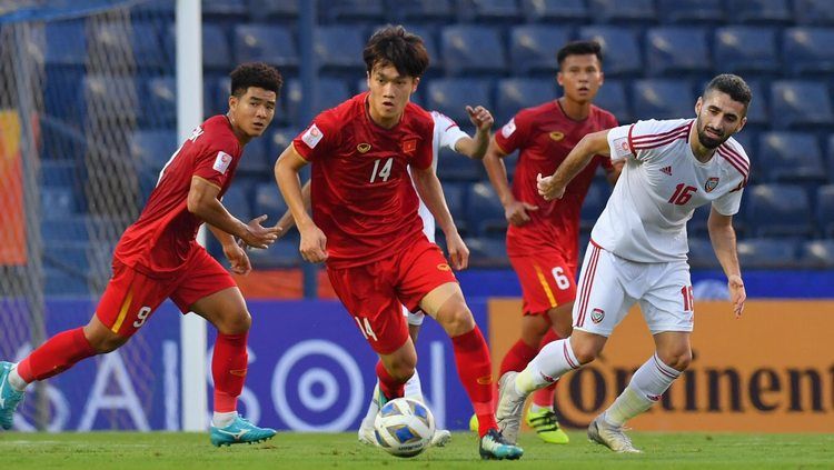 Pemain Vietnam dan UEA di babak penyisihan Grup Piala Asia U23 2020 Copyright: © twitter.com/theafcdotcom