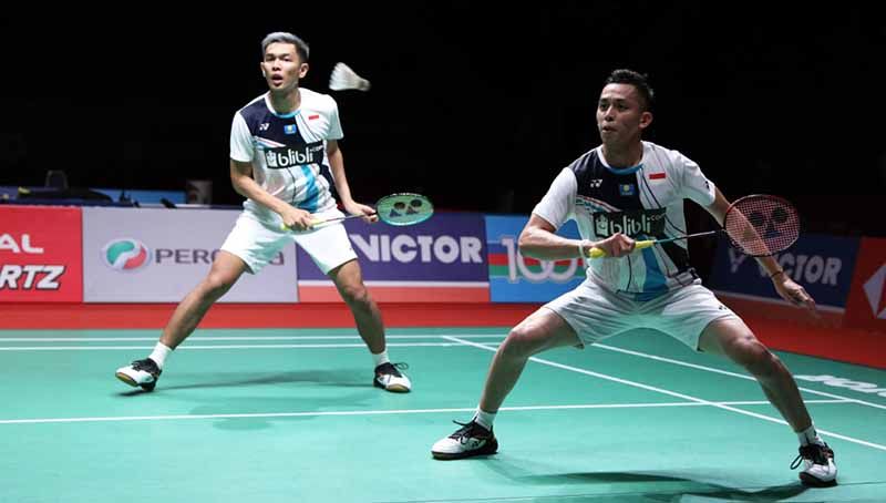Fajar Alfian/Rian Ardianto sukses meraih kemenangan atas Kim Astrup/Anders Skaarup Rasmussen di perempatfinal Indonesia Masters 2020 dalam hasil pertandingan 21-18, 13-21 dan 21-17. Copyright: © Humas PBSI