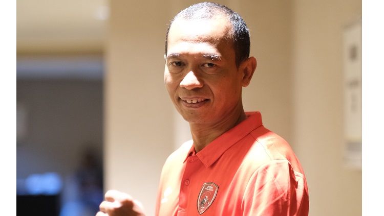 Pelatih kiper PSM Makassar, Hendro Kartiko, optimistis menjuarai Liga 1 2020. Copyright: © Media PSM Makassar