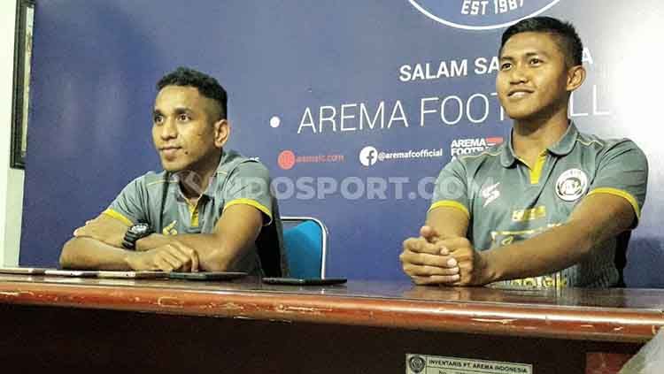 Arema FC juga memperkenalkan Pandi Lestaluhu dan Ganjar Mukti sebagai rekrutan baru untuk Liga 1 musim 2020. Copyright: © Ian Setiawan/INDOSPORT