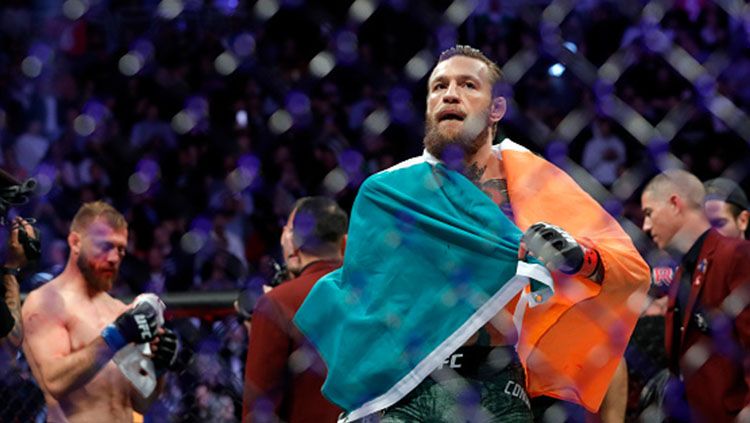 Petarung MMA, Conor McGregor, memamerkan transformasi tubuh mengejutkan sekaligus mengerikan saat dulu dan kini. Copyright: © Steve Marcus/Getty Images