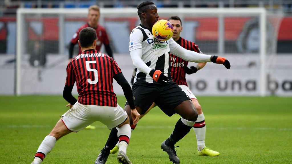 Stefano Okaka ketika bermain untuk Udinese. Copyright: © Mattia Ozbot/Soccrates/Getty Images