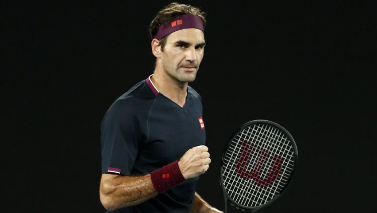 Roger Federer mengalahkan John Millman di babak ketiga Australia Terbuka 2020. Copyright: © Darrian Traynor/Getty Images
