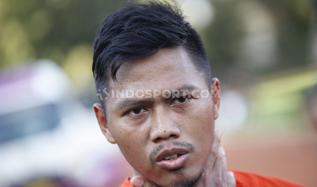 Pemain Persija Jakarta, Tony Sucipto menegaskan siap mengarungi Liga 1 2020 setelah menjalani persiapan matang bersama pelatih anyar, Sergio Farias. Copyright: © Herry Ibrahim/INDOSPORT