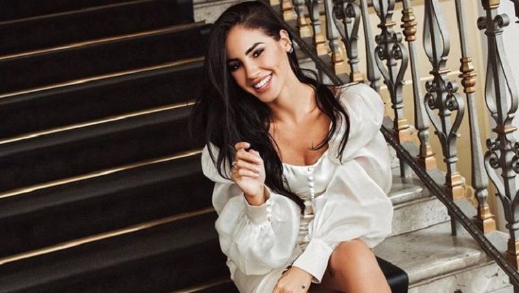 Giulia De Lellis Model Seksi Sekaligus Kekasih Andrea Iannone Indosport