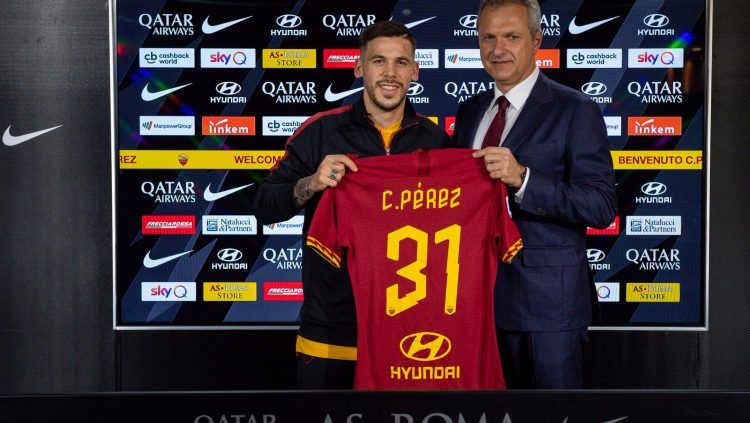 Carles Perez masih sakit hati Barcelona menjualnya ke AS Roma. Copyright: © asroma.com