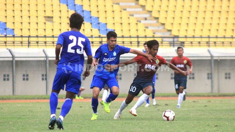 Klub Liga 2 PSKC Cimahi saat uji coba dengan Melaka United di Si Jalak Harupat, Bandung, beberapa waktu lalu. Copyright: © Arif Rahman/INDOSPORT