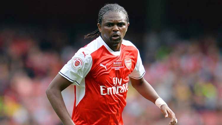 Apa kabar Nwankwo Kanu, bagian dari invincibles Arsenal yang nyaris meninggal dunia. Copyright: © RT.com
