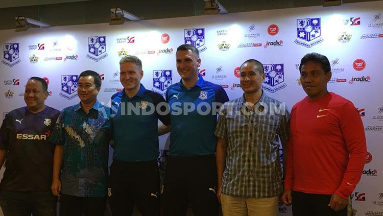 Tranmere Rovers segera mewujudkan mimpi anak Indonesia untuk bermain sepak bola di Inggris. Copyright: © Zainal Hasan/INDOSPORT