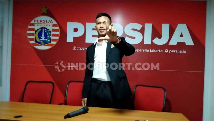 Osvaldo Haay akhirnya resmi ke Persija Jakarta untuk Liga 1 2020. Copyright: © Zainal Hasan/INDOSPORT